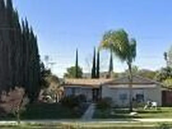 8017 Fallbrook Ave, Canoga Park, CA 91304