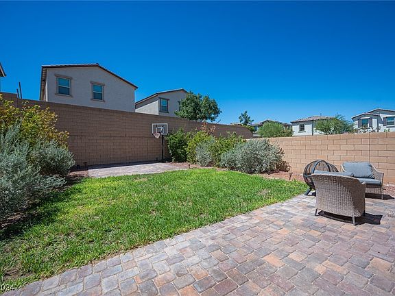 5th image of 8117 Skye Foothills St