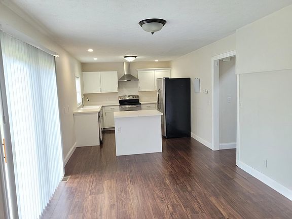 5th image of 2324 Meadowpoint Dr