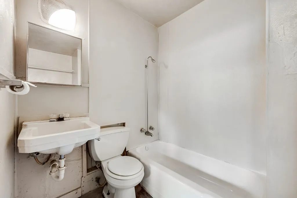 1615 Alston Ave — Photo 3