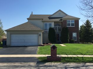 1999 Ridgemore Dr, Bartlett, IL 60103