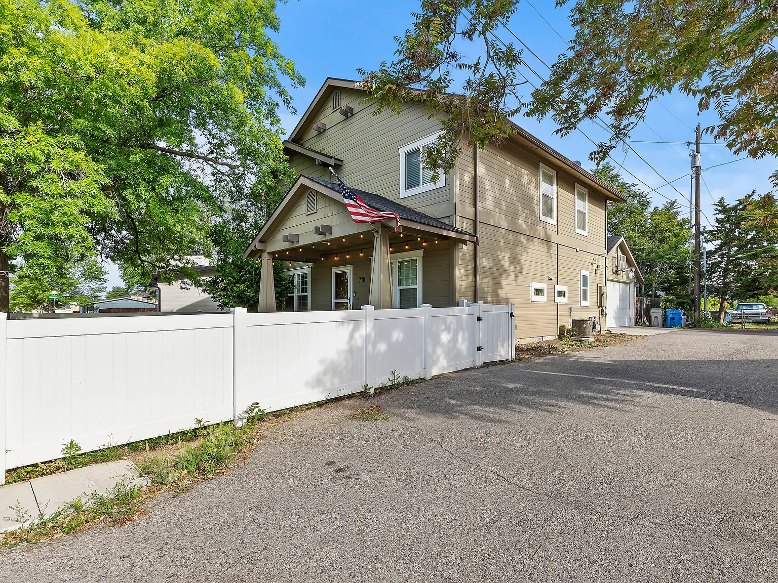 718 W Iowa St — Photo 4