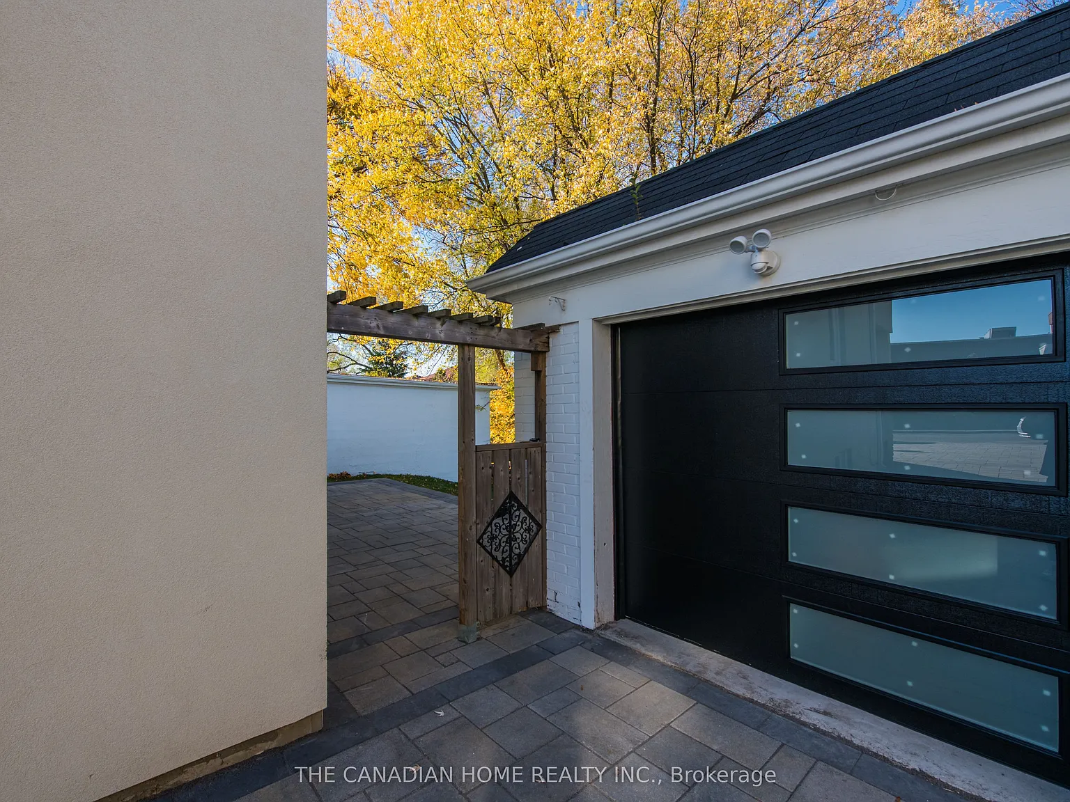 2 bed, $1,900 — Photo 3