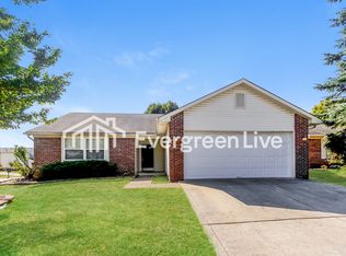 1620 Park Hurst Dr, Indianapolis, IN