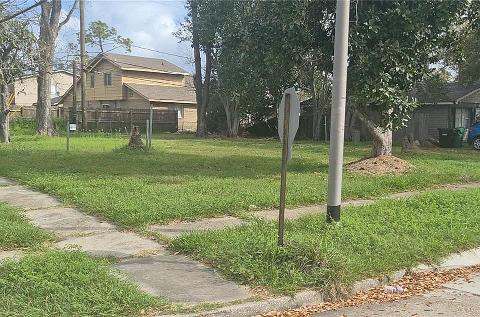 2nd image of 201 Concord Dr