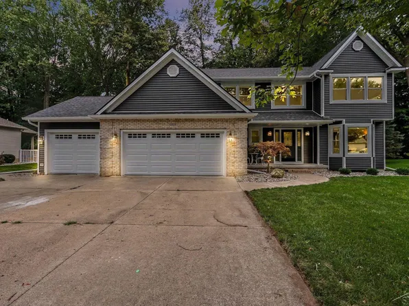 12529 Whisper Ridge Dr, Freeland, MI 48623