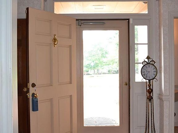 2nd image of 206 Shoreham Dr
