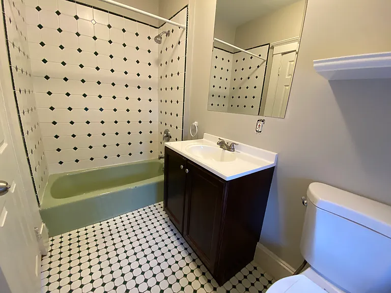 8 Trafford St #2 — Photo 24