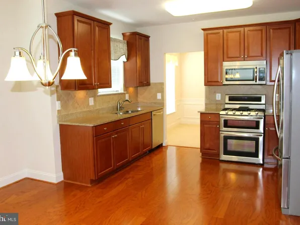 8606 Wintergreen Ct Unit 406, Odenton, MD 21113