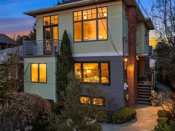 2568 9th Avenue W, Seattle, WA 98119