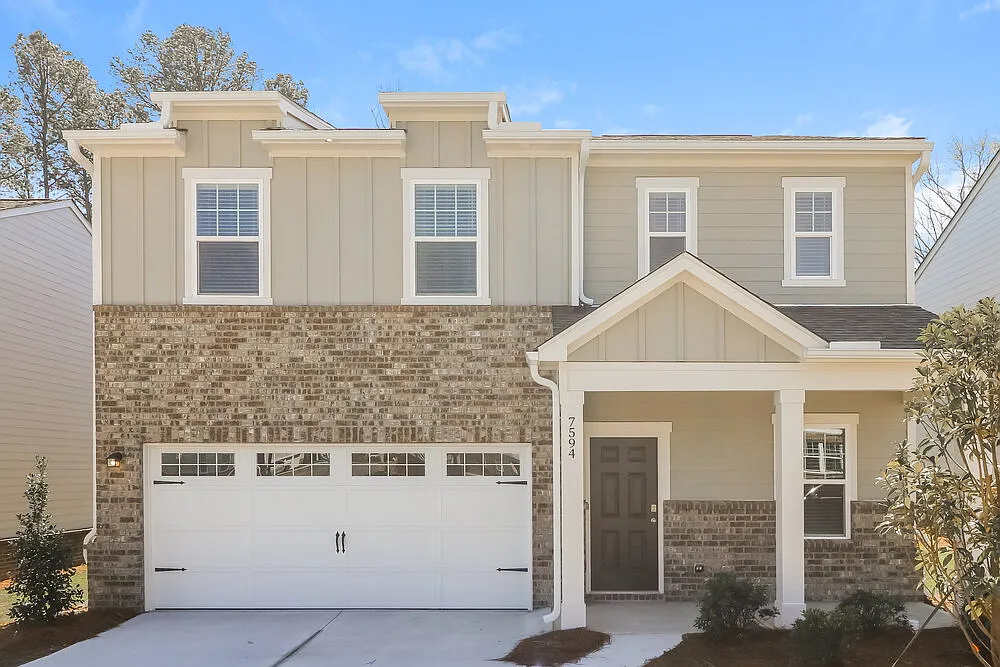 4 bed, 2.5 bath, 2338 sqft, $2,920 — Photo 1