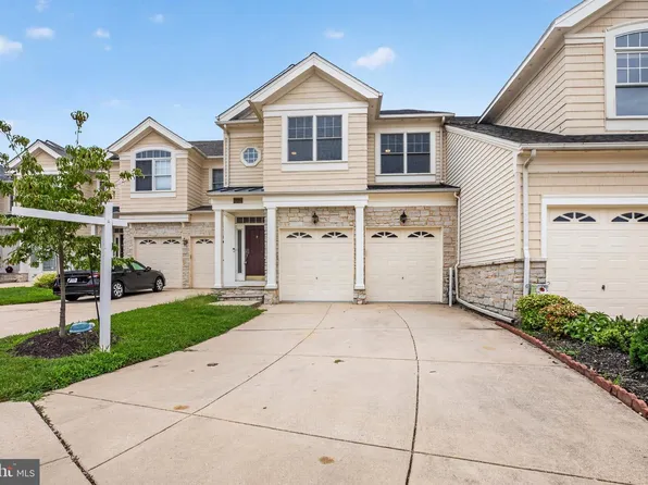 8702 Timber Oak Ln, Laurel, MD 20723