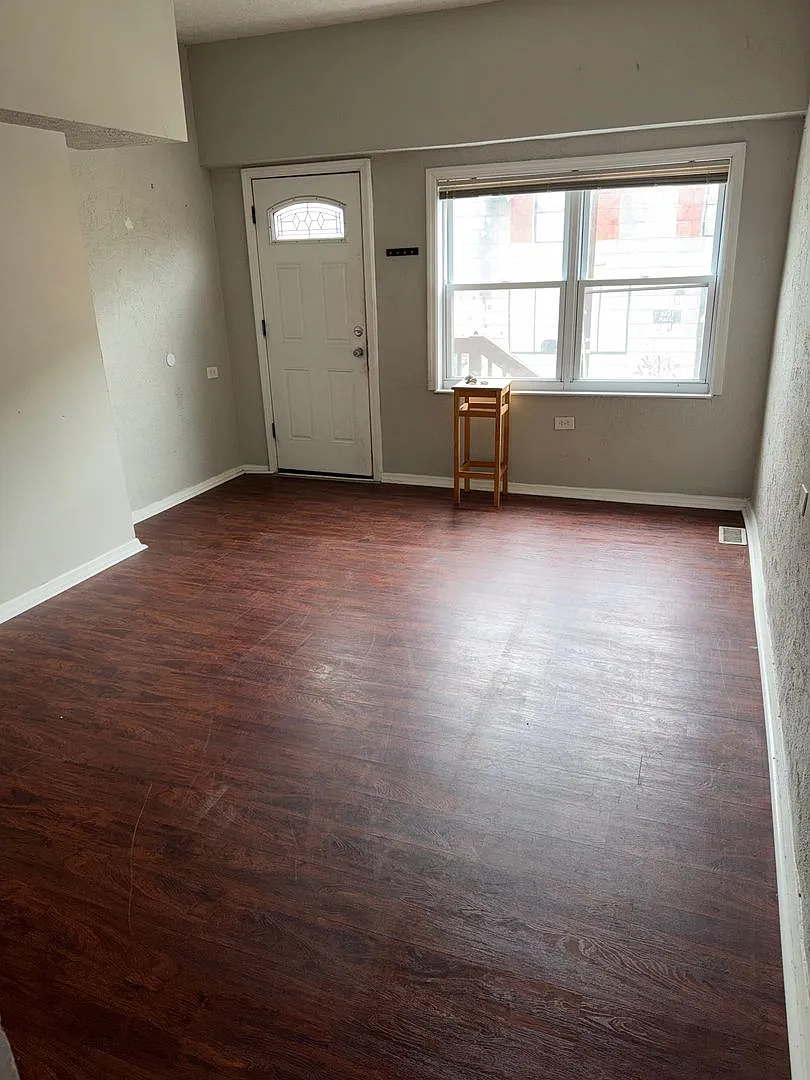 2332 Fox way — Photo 3