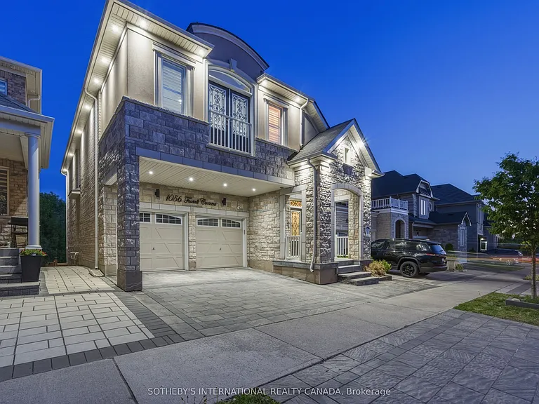 1056 Foxtail Cres — Photo 47