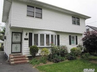 651 Winthrop Dr, Uniondale, NY, 11553
