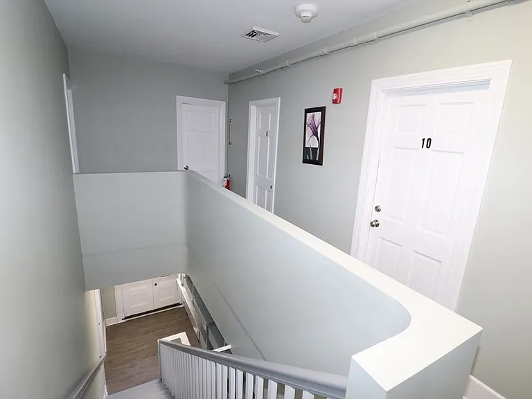44 South St #7 — Photo 9