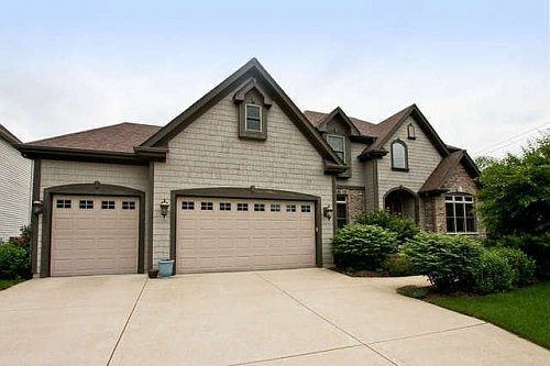 1st image of 710 Buena Vista Dr