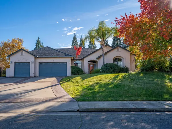 2147 Edinburgh Way, Redding, CA 96003