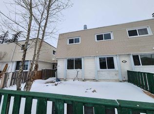 6424 N 4th St NE #4, Calgary, AB T2K 5M8