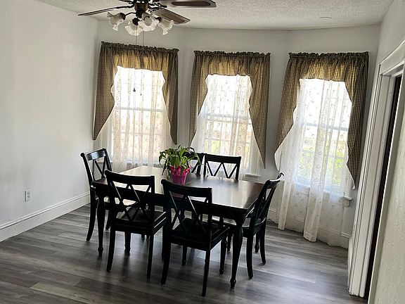 4th image of 42 Garden St #2