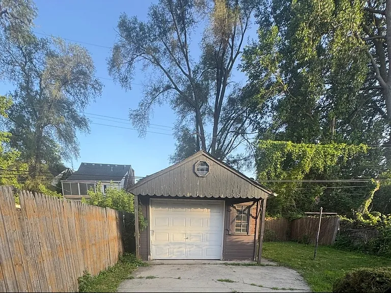 6405 London St — Photo 17