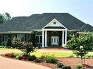 180 National Dr, Pinehurst, NC 28374