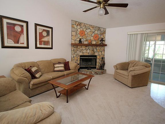3rd image of 592 W Bianca Cir