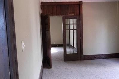 2nd image of 611 E Warren St