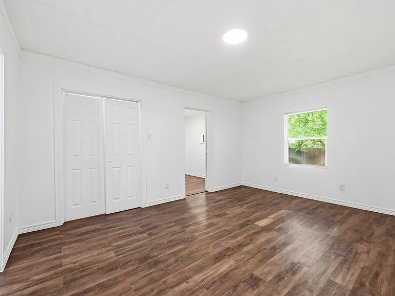 5104 Spruce Cv #A — Photo 11
