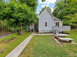 37 Frank St, Canton, NC 28716