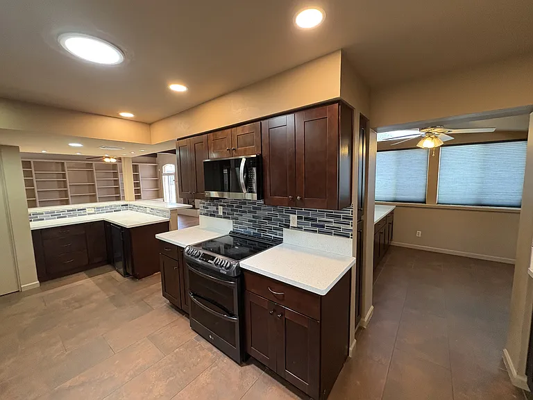 2532 N Camino Valle Verde — Photo 19