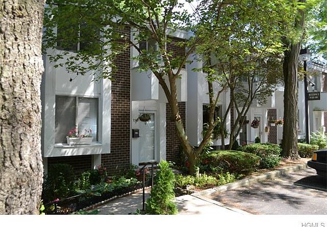 1st image of 114 Tallwood Dr