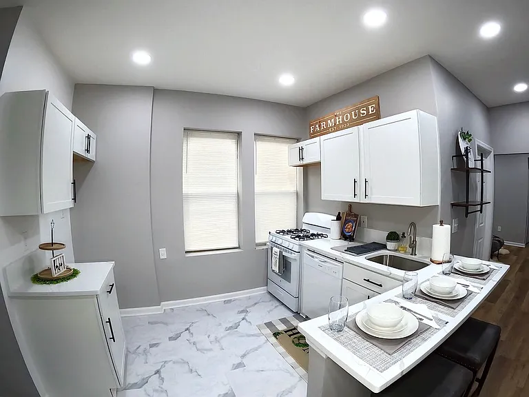 350 Princeton Ave — Photo 10