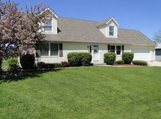 101 E Coady Dr, Minooka, IL 60447