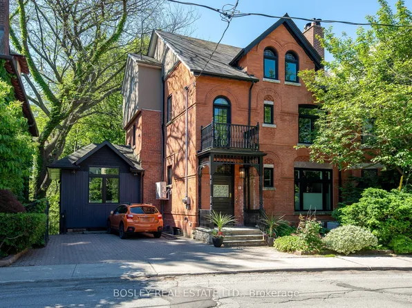 12 Meredith Cres, Toronto, ON M4W 3B6