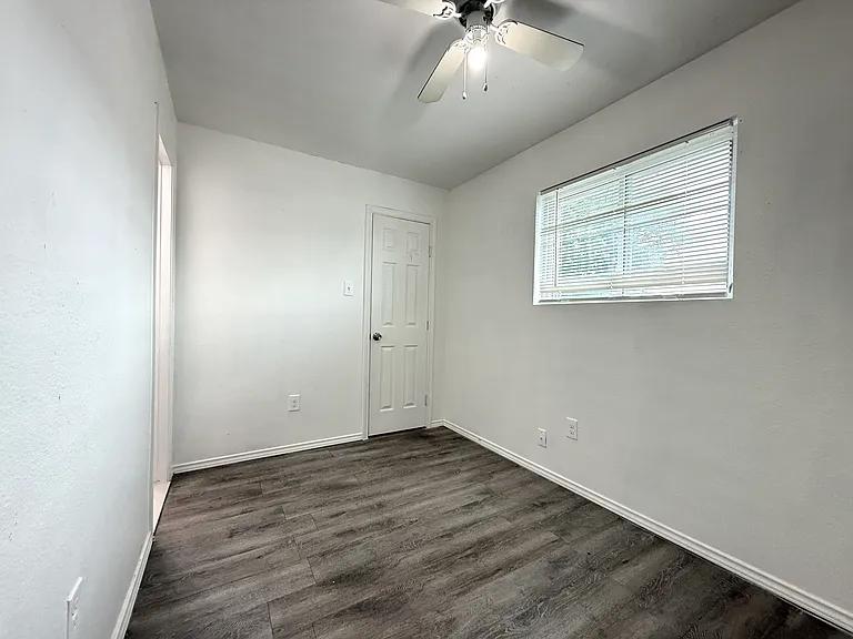1607 N Carroll Ave #207 — Photo 6