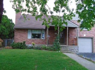 904 Byram St, Reading, PA 19606