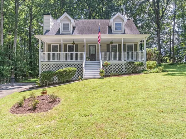 5747 Starboard Ct, Buford, GA 30518