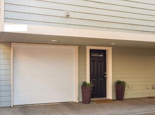 8534 Stone Ave N #B, Seattle, WA 98103