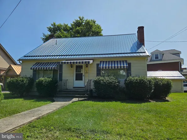 5611 Grandview Ave, Altoona, PA 16601