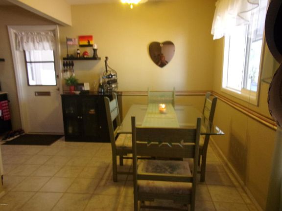 3rd image of 427 N 55th Pl