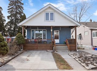 1483 Lillian Ave, Windsor, ON N8X 4A7