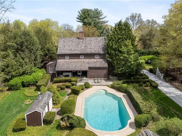 92 Hoyclo Road, Stamford, CT 06903