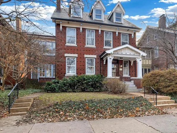 4112 Flora Pl, Saint Louis, MO 63110