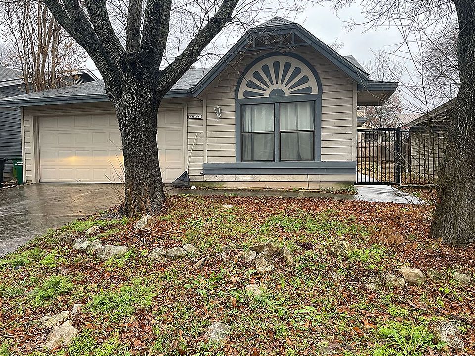 1st image of 3934 Chimney Springs Dr
