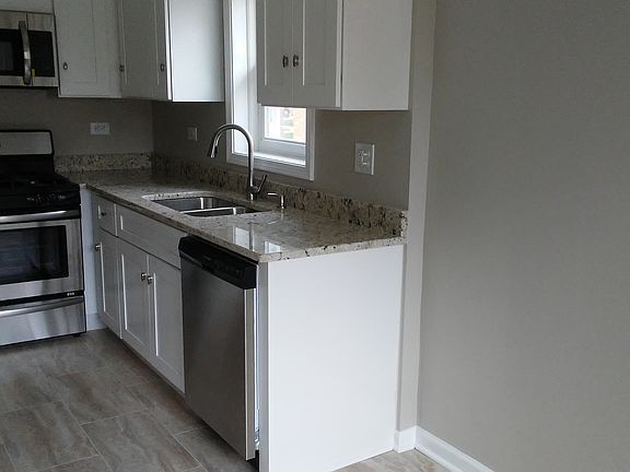 2nd image of 3118 Wilcox Ave