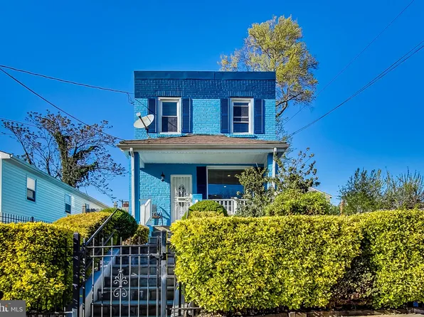 5516 Call Pl SE, Washington, DC 20019