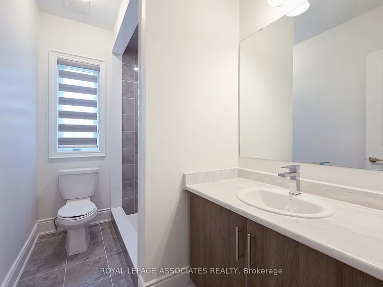 55 Raspberry Ridge Ave — Photo 32