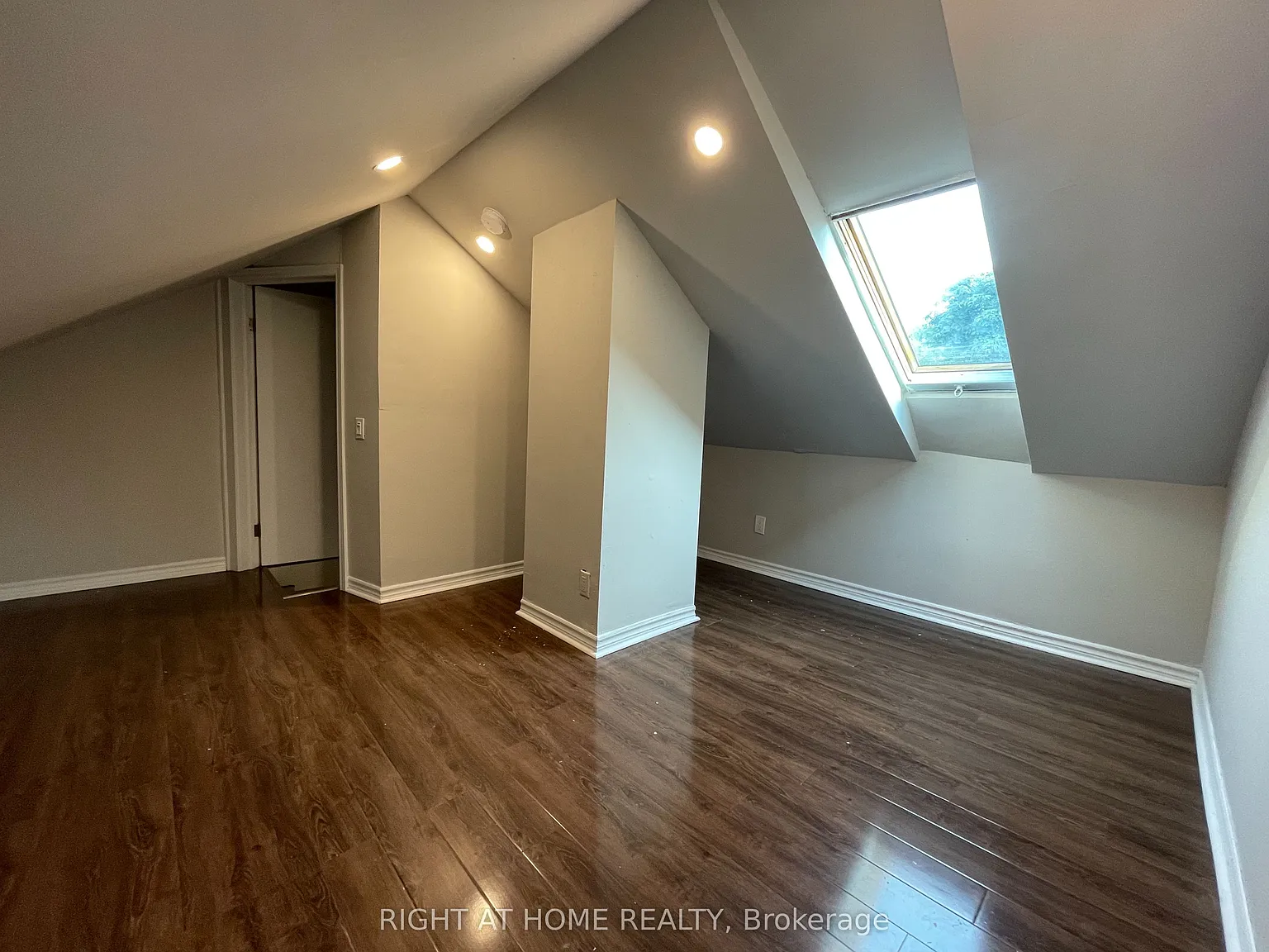 3 bed, $2,900 — Photo 4