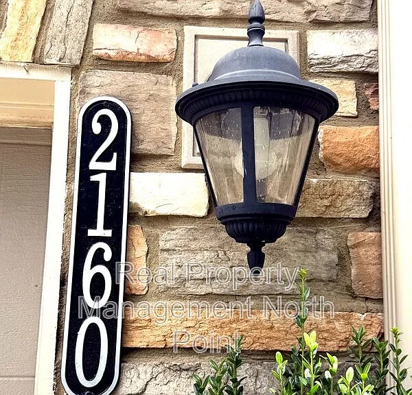 2160 Crestridge Trl — Photo 1